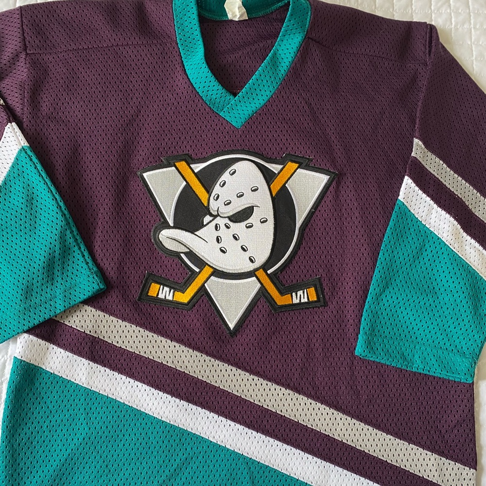 Vintage Might Ducks Jersey. Youth L/XL. CCM. Good Condition